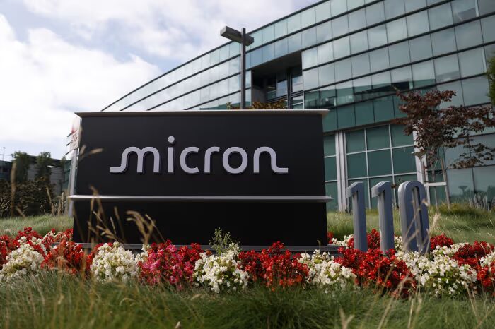 MU Falls and Analysts Raise Outlook