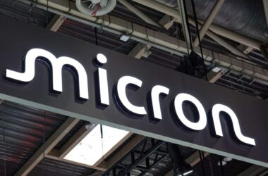 When to Sell Micron Stock? Apply Buffet Strategy