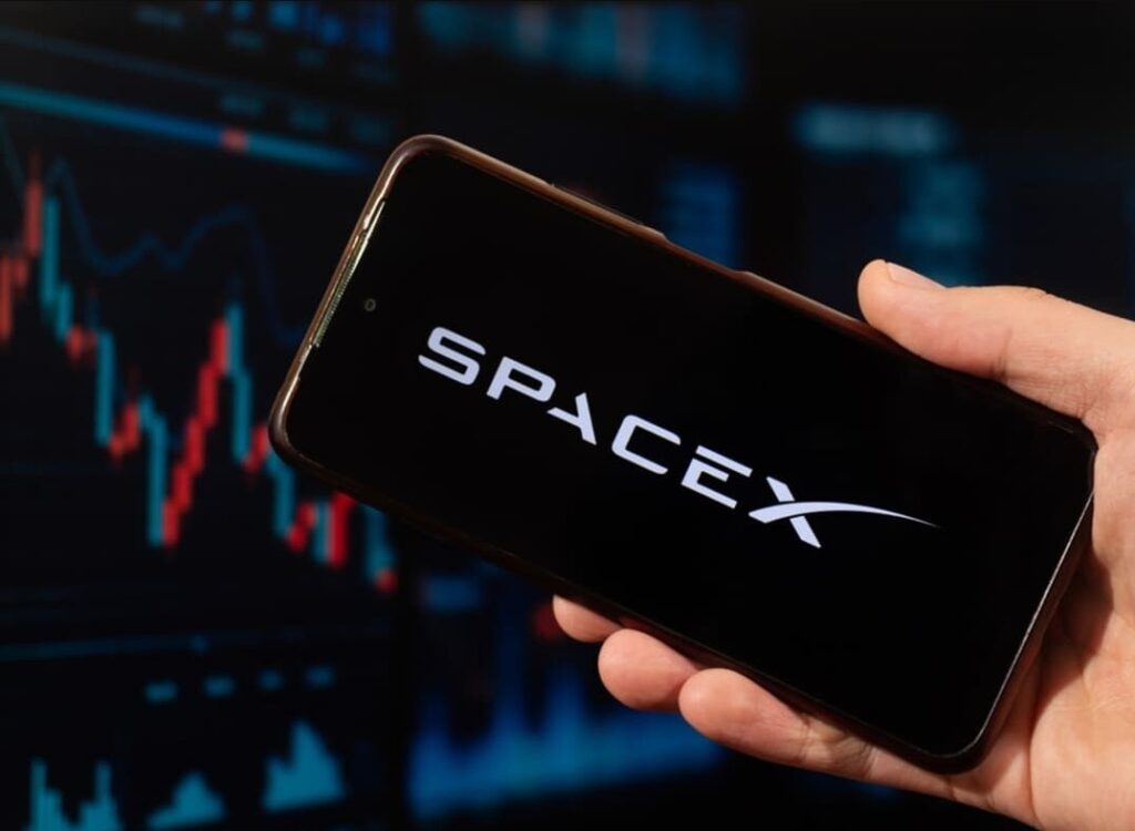 SpaceX Stock Slumps Below IPO Price Amid Intense Investor Debate