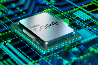 Intel Stock Below $100 Is This a Buying Opportunity or Warning?