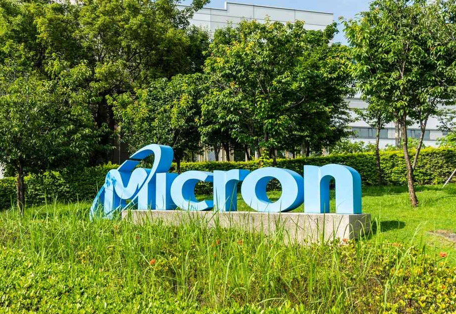 Micron Stock Forecast: Is Another 18% Drop Back to $740 Coming?